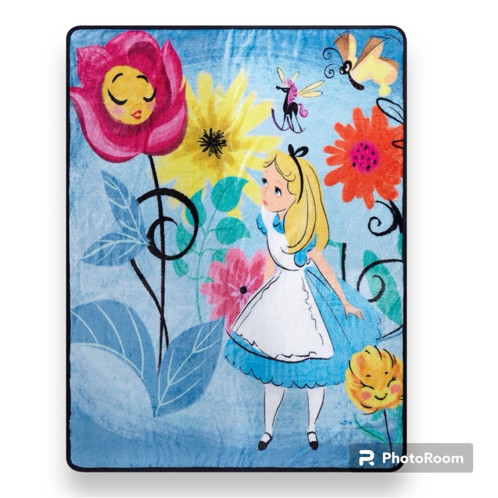 Disney Alice In Wonderland Flowers Throw Blanket
